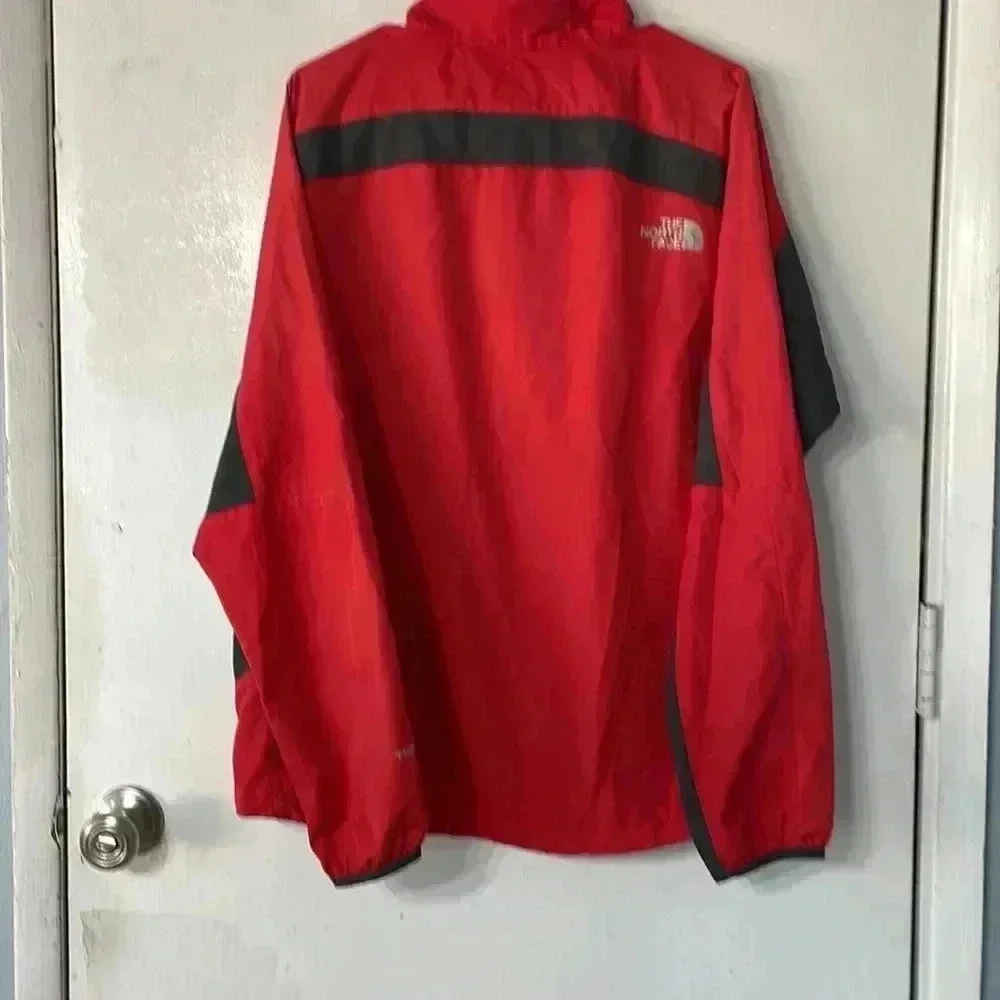 The northface tna apex windbreaker